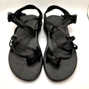 Women’s Classic Adjustable Black Chacos